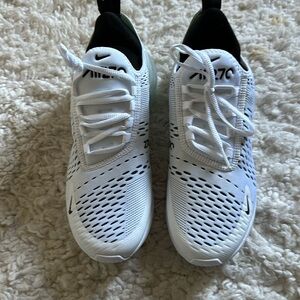 Nike Air270 - women’s size 9